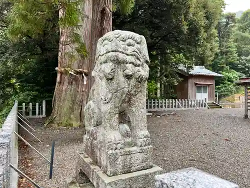 彌美神社の狛犬