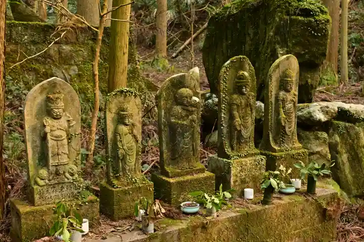 施法寺(東大寺末寺)(愛媛県)