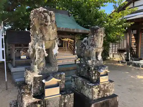 四所神社の狛犬