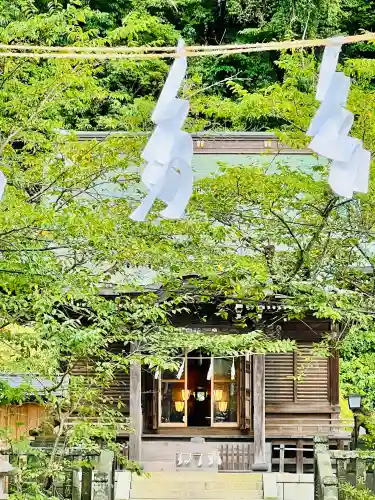 御霊神社の{uncategorized: "未分類", other: "その他", undefined: "問題あり", building: "その他建物", grave: "お墓", sacred_gate: "鳥居", guardian: "狛犬", statue: "像", buddha: "仏像", history: "歴史", nature: "自然", garden: "庭園", animal: "動物", pagoda: "塔", temizu: "手水舎", mountain_gate: "山門・神門", sanctuary: "本殿・本堂", subordinate: "末社・摂社", art: "芸術", scenery: "景色", jizo: "地蔵", ema: "絵馬", goshuin: "御朱印", omikuji: "おみくじ", items: "授与品その他", amulet: "お守り", goshuincho: "御朱印帳", eats: "食事", festival: "お祭り", votive_dance: "神楽", shichigosan: "七五三参", wedding: "結婚式", experience: "体験その他", initially: "初詣", around: "周辺", anti_infection: "感染症対策"}
