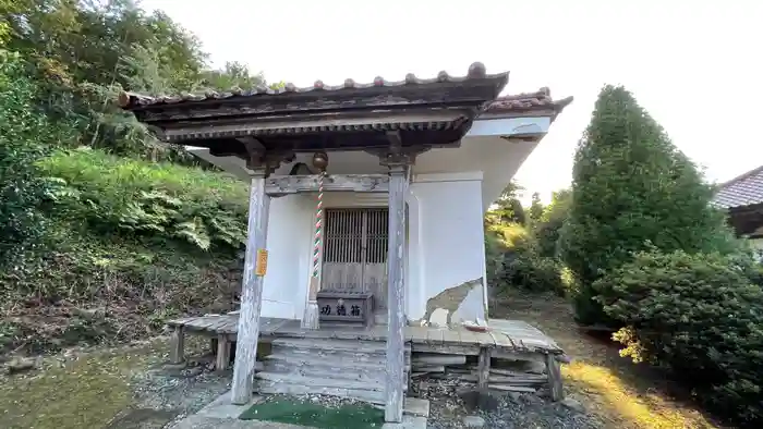 不退山　長徳寺の本殿