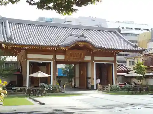 東光寺の山門