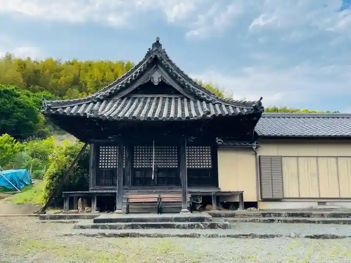 光安寺の{uncategorized: "未分類", other: "その他", undefined: "問題あり", building: "その他建物", grave: "お墓", sacred_gate: "鳥居", guardian: "狛犬", statue: "像", buddha: "仏像", history: "歴史", nature: "自然", garden: "庭園", animal: "動物", pagoda: "塔", temizu: "手水舎", mountain_gate: "山門・神門", sanctuary: "本殿・本堂", subordinate: "末社・摂社", art: "芸術", scenery: "景色", jizo: "地蔵", ema: "絵馬", goshuin: "御朱印", omikuji: "おみくじ", items: "授与品その他", amulet: "お守り", goshuincho: "御朱印帳", eats: "食事", festival: "お祭り", votive_dance: "神楽", shichigosan: "七五三参", wedding: "結婚式", experience: "体験その他", initially: "初詣", around: "周辺", anti_infection: "感染症対策"}