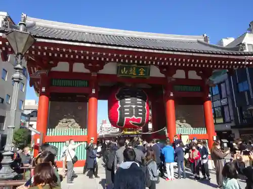 浅草寺の山門