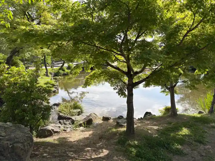 吉水辨財天堂の{uncategorized: "未分類", other: "その他", undefined: "問題あり", building: "その他建物", grave: "お墓", sacred_gate: "鳥居", guardian: "狛犬", statue: "像", buddha: "仏像", history: "歴史", nature: "自然", garden: "庭園", animal: "動物", pagoda: "塔", temizu: "手水舎", mountain_gate: "山門・神門", sanctuary: "本殿・本堂", subordinate: "末社・摂社", art: "芸術", scenery: "景色", jizo: "地蔵", ema: "絵馬", goshuin: "御朱印", omikuji: "おみくじ", items: "授与品その他", amulet: "お守り", goshuincho: "御朱印帳", eats: "食事", festival: "お祭り", votive_dance: "神楽", shichigosan: "七五三参", wedding: "結婚式", experience: "体験その他", initially: "初詣", around: "周辺", anti_infection: "感染症対策"}