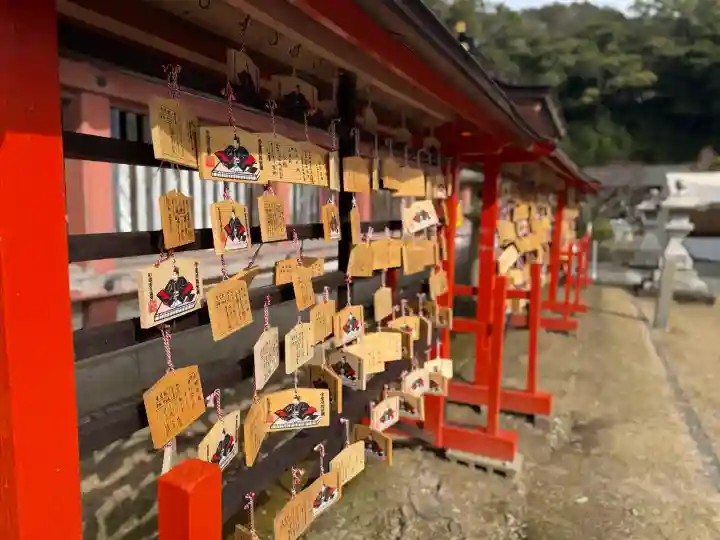 和歌浦天満宮の{uncategorized: "未分類", other: "その他", undefined: "問題あり", building: "その他建物", grave: "お墓", sacred_gate: "鳥居", guardian: "狛犬", statue: "像", buddha: "仏像", history: "歴史", nature: "自然", garden: "庭園", animal: "動物", pagoda: "塔", temizu: "手水舎", mountain_gate: "山門・神門", sanctuary: "本殿・本堂", subordinate: "末社・摂社", art: "芸術", scenery: "景色", jizo: "地蔵", ema: "絵馬", goshuin: "御朱印", omikuji: "おみくじ", items: "授与品その他", amulet: "お守り", goshuincho: "御朱印帳", eats: "食事", festival: "お祭り", votive_dance: "神楽", shichigosan: "七五三参", wedding: "結婚式", experience: "体験その他", initially: "初詣", around: "周辺", anti_infection: "感染症対策"}