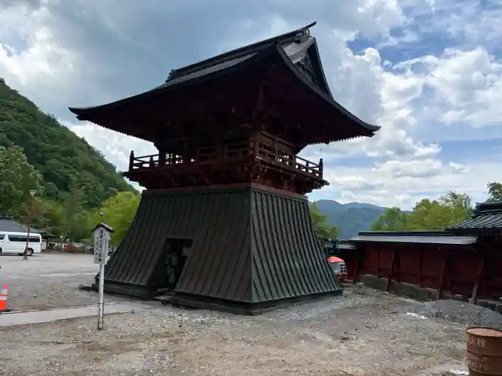 中禅寺の{uncategorized: "未分類", other: "その他", undefined: "問題あり", building: "その他建物", grave: "お墓", sacred_gate: "鳥居", guardian: "狛犬", statue: "像", buddha: "仏像", history: "歴史", nature: "自然", garden: "庭園", animal: "動物", pagoda: "塔", temizu: "手水舎", mountain_gate: "山門・神門", sanctuary: "本殿・本堂", subordinate: "末社・摂社", art: "芸術", scenery: "景色", jizo: "地蔵", ema: "絵馬", goshuin: "御朱印", omikuji: "おみくじ", items: "授与品その他", amulet: "お守り", goshuincho: "御朱印帳", eats: "食事", festival: "お祭り", votive_dance: "神楽", shichigosan: "七五三参", wedding: "結婚式", experience: "体験その他", initially: "初詣", around: "周辺", anti_infection: "感染症対策"}