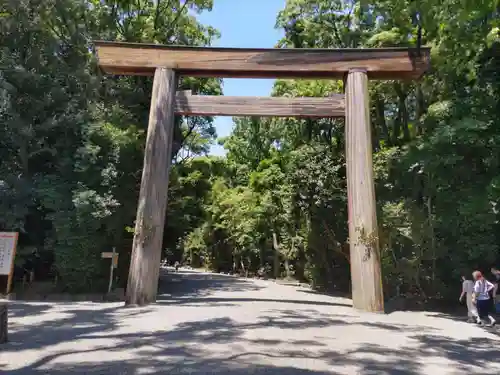 熱田神宮の鳥居