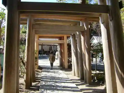 銭洗弁財天宇賀福神社の鳥居