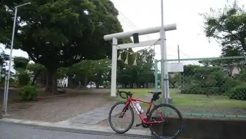 白幡神社の鳥居