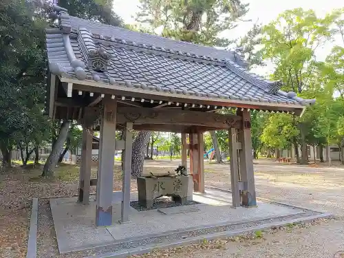 八劔神社（西端八劔神社）の手水舎