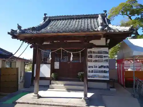 草津八幡宮の本殿