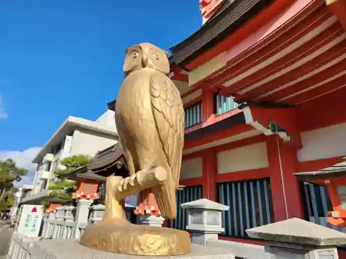 射楯兵主神社の像