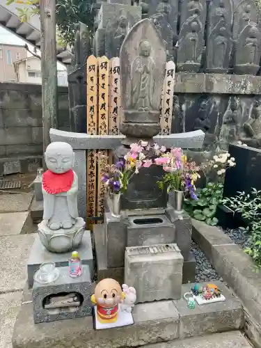 寳蓮寺の{uncategorized: "未分類", other: "その他", undefined: "問題あり", building: "その他建物", grave: "お墓", sacred_gate: "鳥居", guardian: "狛犬", statue: "像", buddha: "仏像", history: "歴史", nature: "自然", garden: "庭園", animal: "動物", pagoda: "塔", temizu: "手水舎", mountain_gate: "山門・神門", sanctuary: "本殿・本堂", subordinate: "末社・摂社", art: "芸術", scenery: "景色", jizo: "地蔵", ema: "絵馬", goshuin: "御朱印", omikuji: "おみくじ", items: "授与品その他", amulet: "お守り", goshuincho: "御朱印帳", eats: "食事", festival: "お祭り", votive_dance: "神楽", shichigosan: "七五三参", wedding: "結婚式", experience: "体験その他", initially: "初詣", around: "周辺", anti_infection: "感染症対策"}