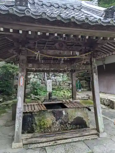 宝厳寺の手水舎