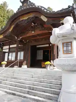 頼岳寺の本殿・本堂