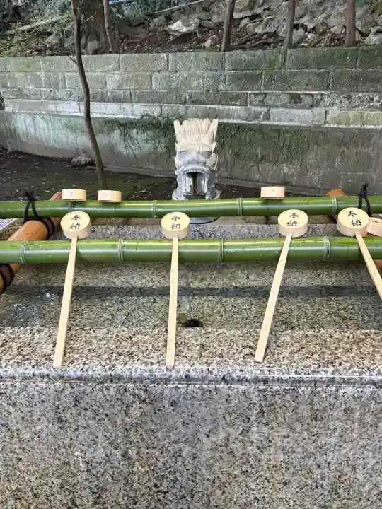 江島神社の{uncategorized: "未分類", other: "その他", undefined: "問題あり", building: "その他建物", grave: "お墓", sacred_gate: "鳥居", guardian: "狛犬", statue: "像", buddha: "仏像", history: "歴史", nature: "自然", garden: "庭園", animal: "動物", pagoda: "塔", temizu: "手水舎", mountain_gate: "山門・神門", sanctuary: "本殿・本堂", subordinate: "末社・摂社", art: "芸術", scenery: "景色", jizo: "地蔵", ema: "絵馬", goshuin: "御朱印", omikuji: "おみくじ", items: "授与品その他", amulet: "お守り", goshuincho: "御朱印帳", eats: "食事", festival: "お祭り", votive_dance: "神楽", shichigosan: "七五三参", wedding: "結婚式", experience: "体験その他", initially: "初詣", around: "周辺", anti_infection: "感染症対策"}