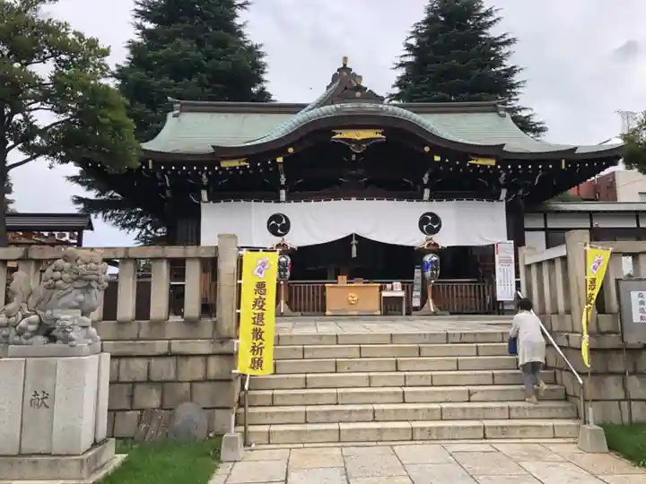 尾久八幡神社の本殿・本堂