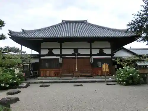 飛鳥寺の本殿・本堂