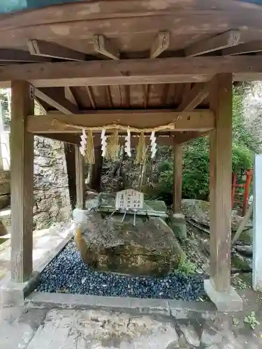 磐船神社の{uncategorized: "未分類", other: "その他", undefined: "問題あり", building: "その他建物", grave: "お墓", sacred_gate: "鳥居", guardian: "狛犬", statue: "像", buddha: "仏像", history: "歴史", nature: "自然", garden: "庭園", animal: "動物", pagoda: "塔", temizu: "手水舎", mountain_gate: "山門・神門", sanctuary: "本殿・本堂", subordinate: "末社・摂社", art: "芸術", scenery: "景色", jizo: "地蔵", ema: "絵馬", goshuin: "御朱印", omikuji: "おみくじ", items: "授与品その他", amulet: "お守り", goshuincho: "御朱印帳", eats: "食事", festival: "お祭り", votive_dance: "神楽", shichigosan: "七五三参", wedding: "結婚式", experience: "体験その他", initially: "初詣", around: "周辺", anti_infection: "感染症対策"}
