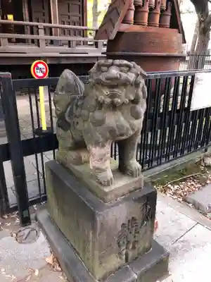 鬼子母神堂 (法明寺)の狛犬