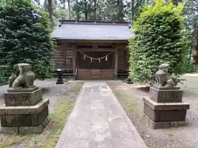 岩崎神社の本殿・本堂