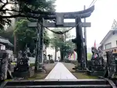 小国両神社の鳥居