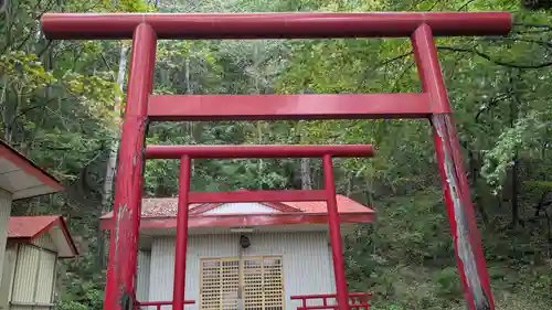 豊受稲荷神社の鳥居