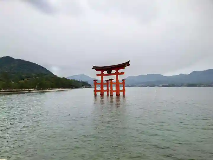 厳島神社(広島県)