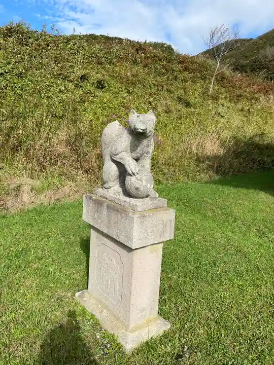 歌別稲荷神社の狛犬