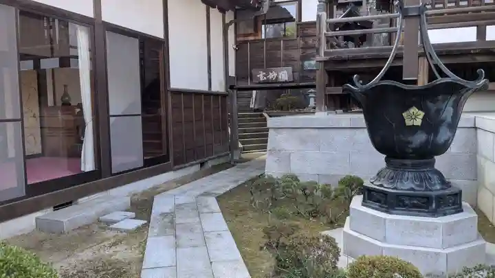 勝行院(法海寺)の庭園