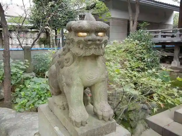 白山神社の狛犬