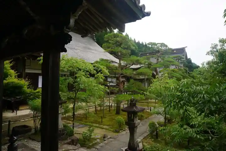 禅昌寺の庭園