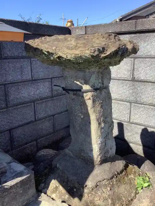 稲荷神社、他不明社 五郎丸初生地 山神のその他建物