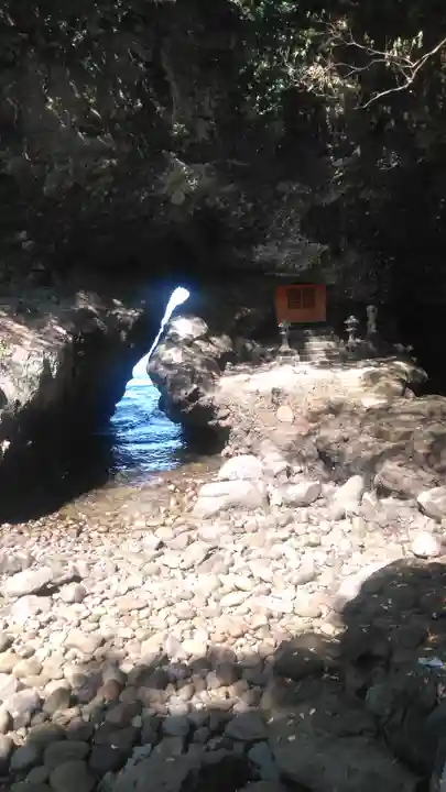 行者洞穴のその他建物