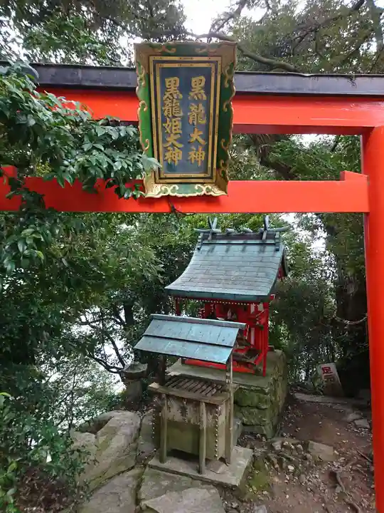 竹生島神社(都久夫須麻神社)の末社・摂社