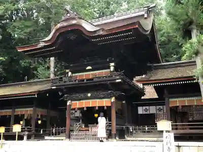 諏訪大社下社秋宮の本殿・本堂