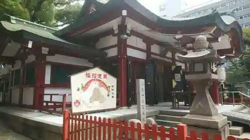 開口神社の本殿