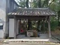 冨吉建速神社・八劔社(須成神社)の手水舎