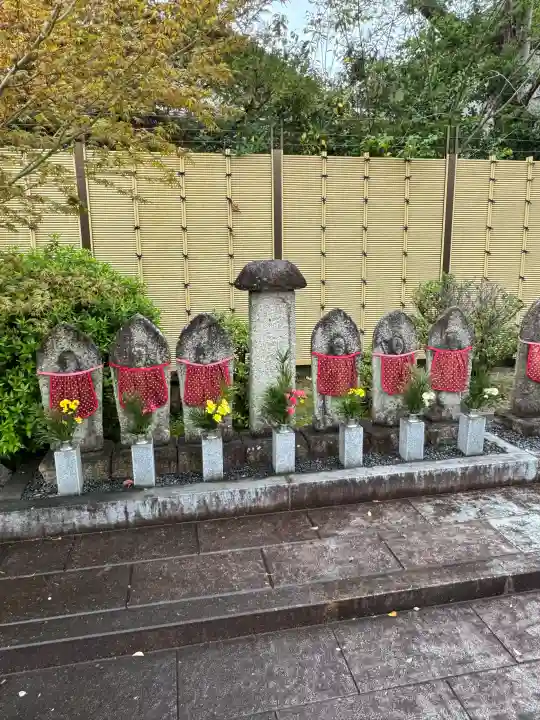 安栄寺の{uncategorized: "未分類", other: "その他", undefined: "問題あり", building: "その他建物", grave: "お墓", sacred_gate: "鳥居", guardian: "狛犬", statue: "像", buddha: "仏像", history: "歴史", nature: "自然", garden: "庭園", animal: "動物", pagoda: "塔", temizu: "手水舎", mountain_gate: "山門・神門", sanctuary: "本殿・本堂", subordinate: "末社・摂社", art: "芸術", scenery: "景色", jizo: "地蔵", ema: "絵馬", goshuin: "御朱印", omikuji: "おみくじ", items: "授与品その他", amulet: "お守り", goshuincho: "御朱印帳", eats: "食事", festival: "お祭り", votive_dance: "神楽", shichigosan: "七五三参", wedding: "結婚式", experience: "体験その他", initially: "初詣", around: "周辺", anti_infection: "感染症対策"}