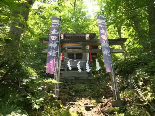 太田山神社（本殿）の鳥居