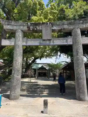 現人神社の{uncategorized: "未分類", other: "その他", undefined: "問題あり", building: "その他建物", grave: "お墓", sacred_gate: "鳥居", guardian: "狛犬", statue: "像", buddha: "仏像", history: "歴史", nature: "自然", garden: "庭園", animal: "動物", pagoda: "塔", temizu: "手水舎", mountain_gate: "山門・神門", sanctuary: "本殿・本堂", subordinate: "末社・摂社", art: "芸術", scenery: "景色", jizo: "地蔵", ema: "絵馬", goshuin: "御朱印", omikuji: "おみくじ", items: "授与品その他", amulet: "お守り", goshuincho: "御朱印帳", eats: "食事", festival: "お祭り", votive_dance: "神楽", shichigosan: "七五三参", wedding: "結婚式", experience: "体験その他", initially: "初詣", around: "周辺", anti_infection: "感染症対策"}