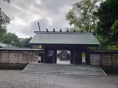 千歳神社の山門・神門