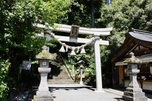 埴生護國八幡宮の鳥居