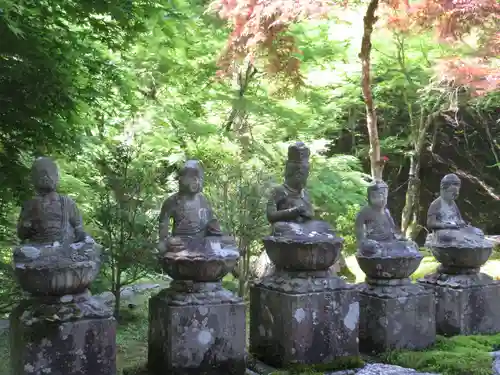 古知谷阿弥陀寺の仏像