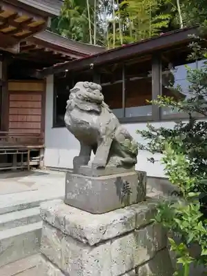 平出雷電神社の狛犬