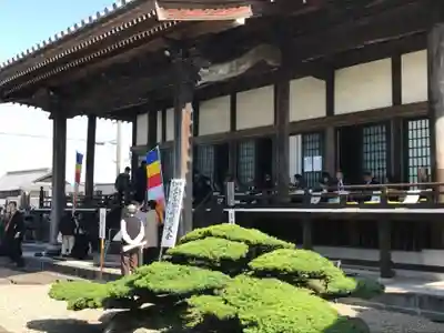 明願寺の本殿・本堂