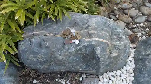 いで湯の磐座の本殿・本堂