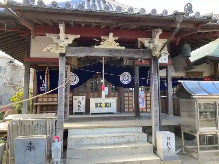 文殊院の本殿・本堂