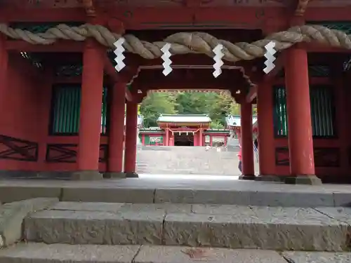 日光二荒山神社中宮祠の山門